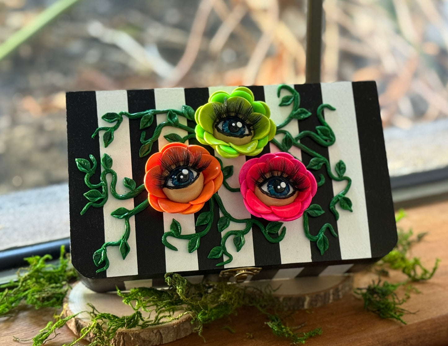 Eyeball Flower Box