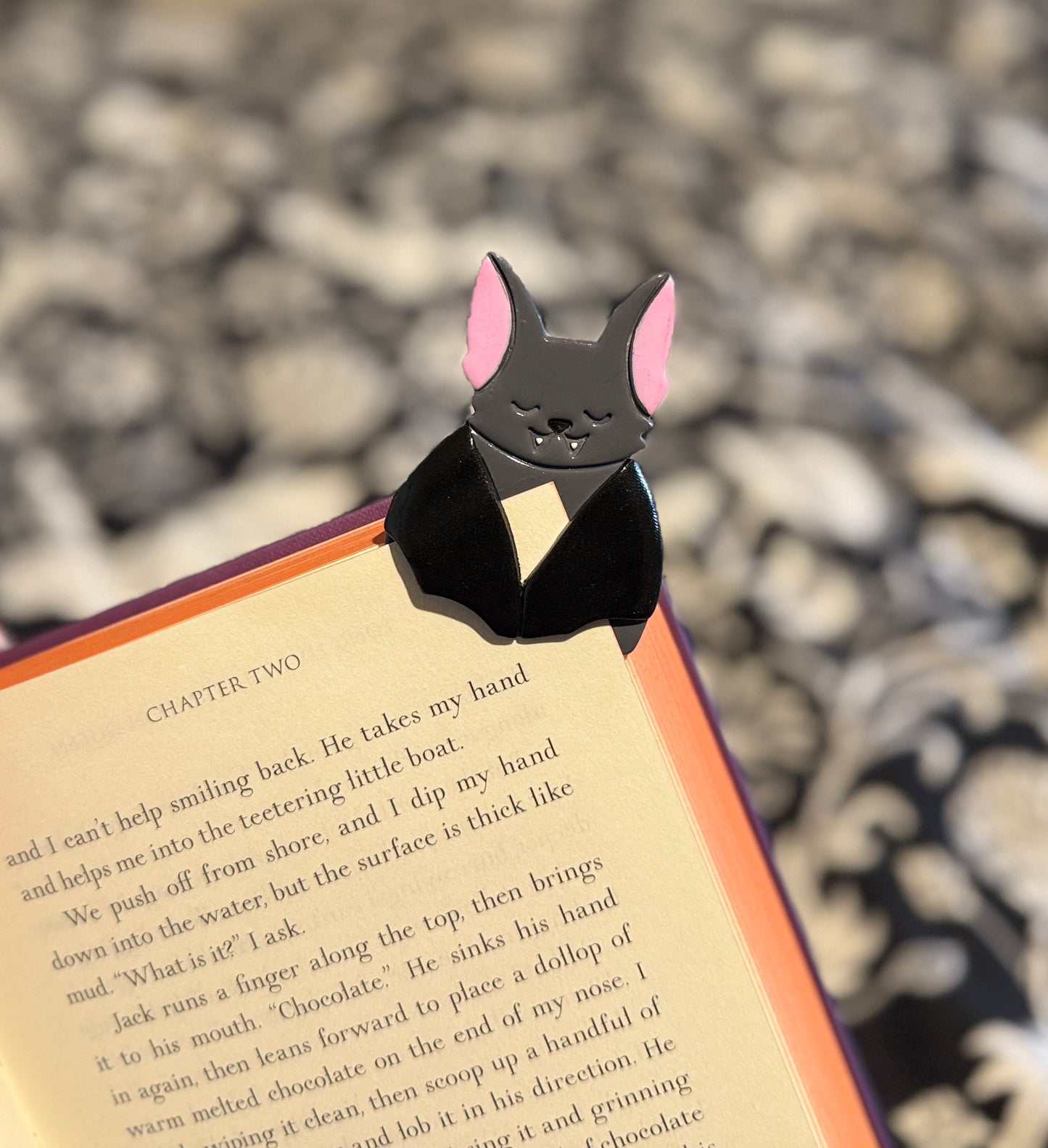 Bat Page Holder